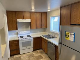 featured image of 210 W Pacific Ave #4