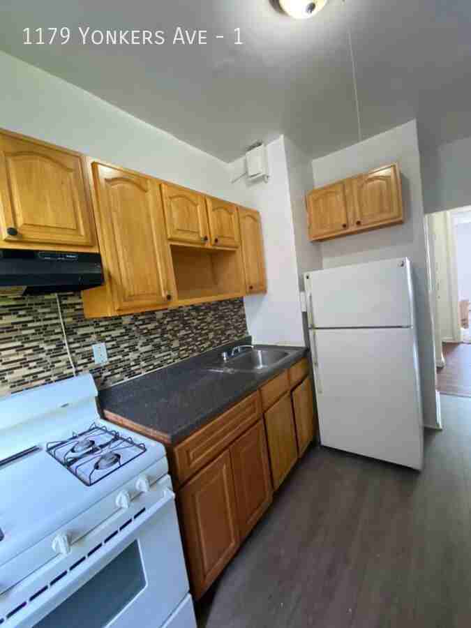 1179 Yonkers Ave #1
