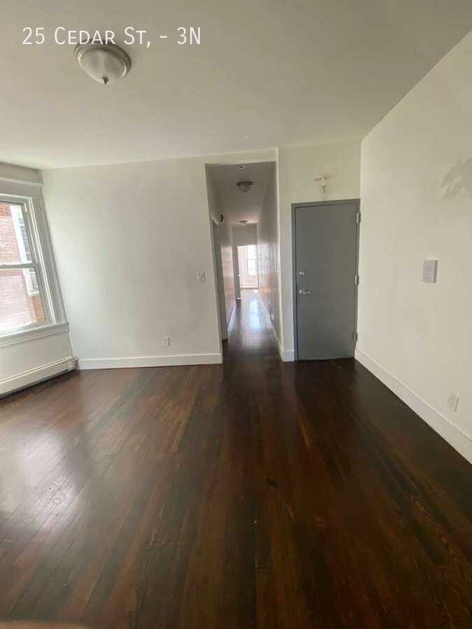 25 Cedar St #3N