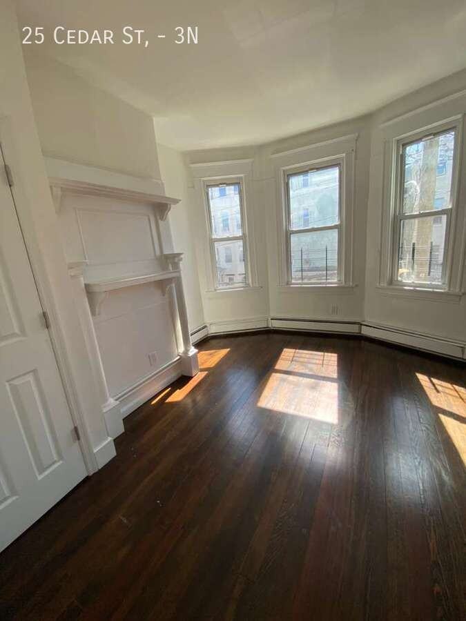 25 Cedar St #3N - Photo 4 of 7