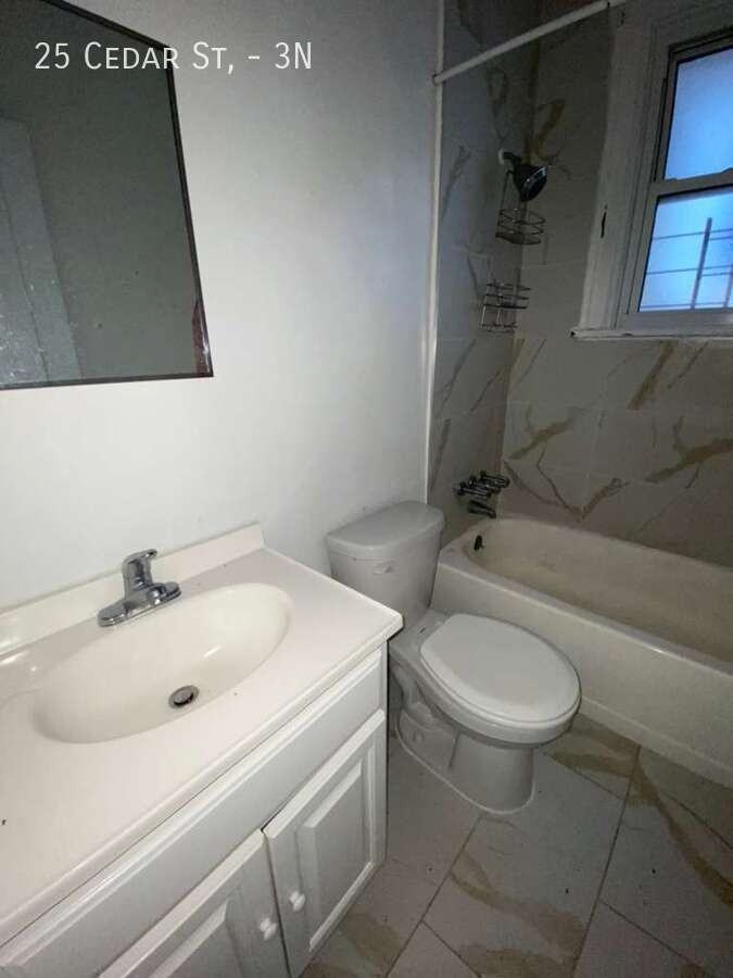 25 Cedar St #3N - Photo 6 of 7