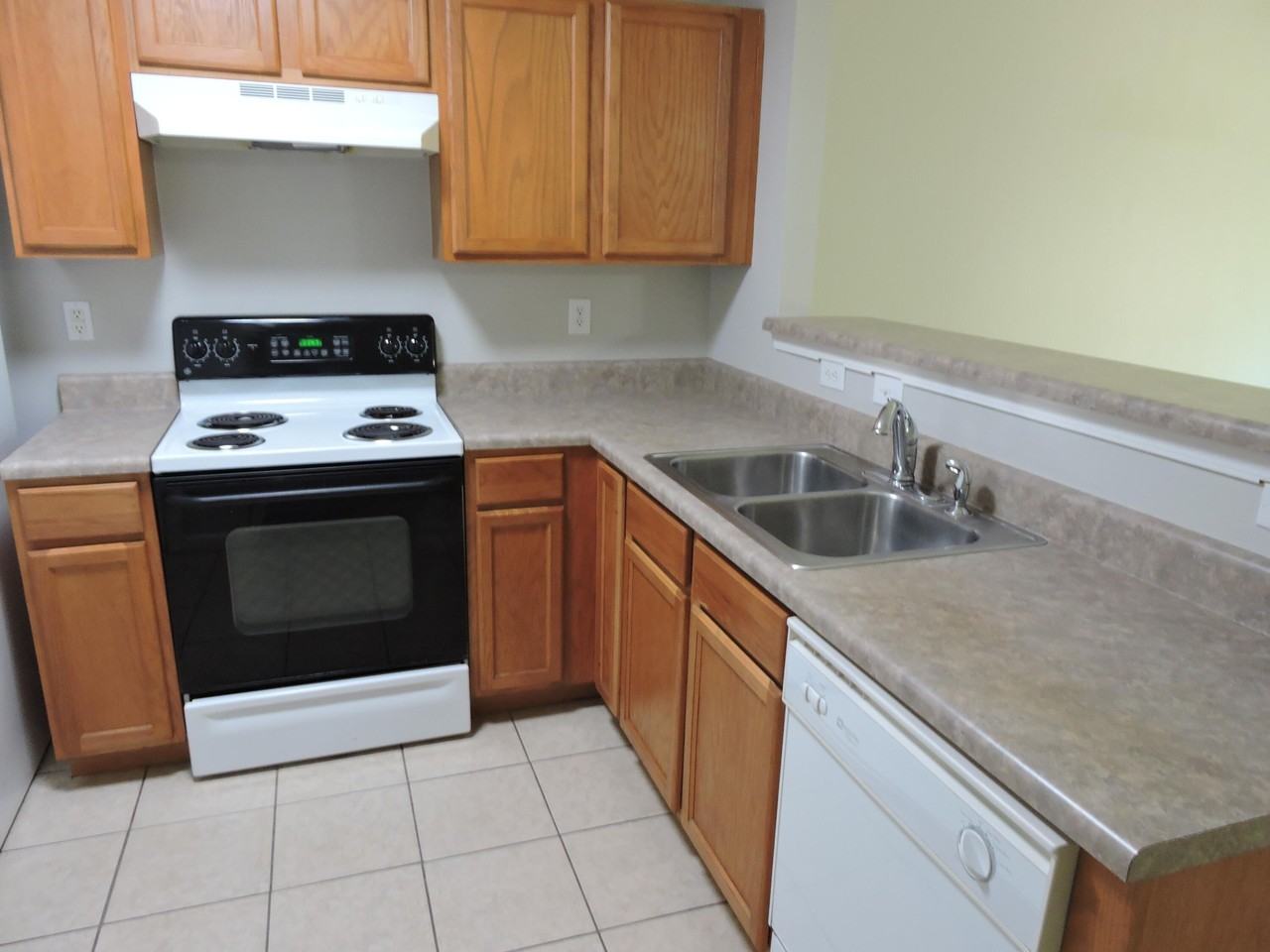 143 Swaying Pine Ct - Photo 7 of 23