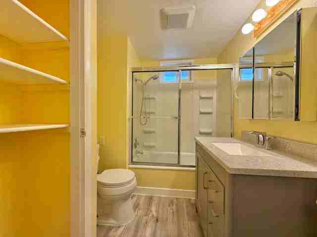 1007 E Carlisle Ave - Photo 7 of 14