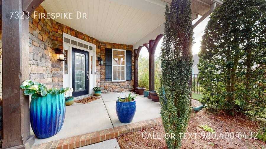 7323 Firespike Rd - Photo 5 of 47