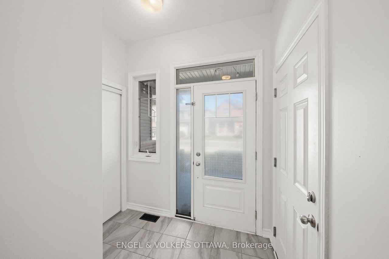705 Perseus Ave - Photo 3 of 29