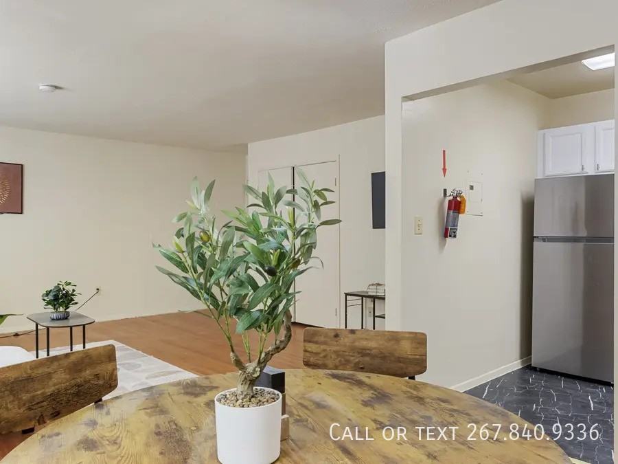 4040 Livingston Rd Se #301 - Photo 5 of 16