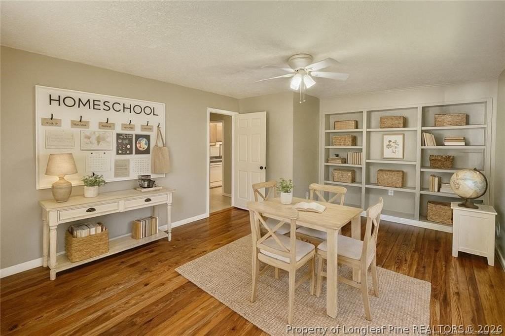 3963 Loufield Dr - Photo 3 of 10