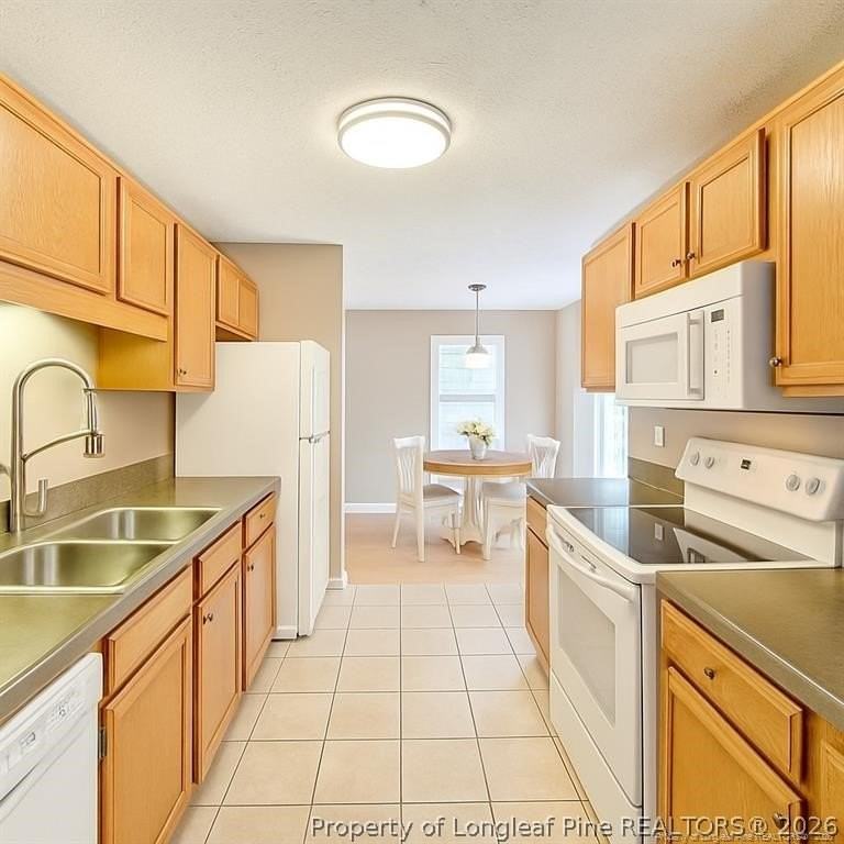 3963 Loufield Dr - Photo 4 of 10