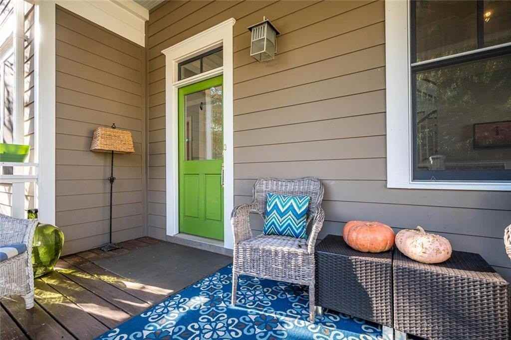 123 Ansley St - Photo 5 of 50