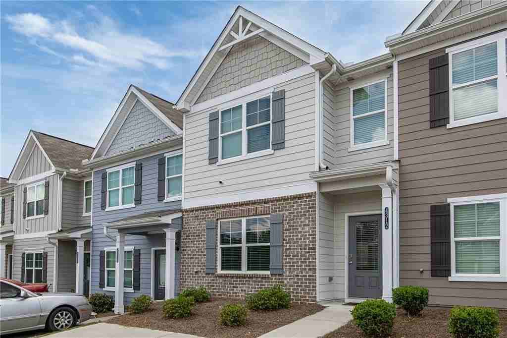 4312 Smithgall Ct - Photo 3 of 26