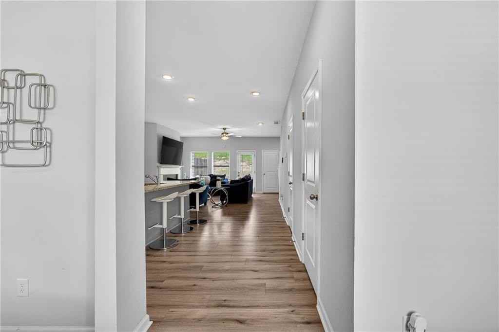 4312 Smithgall Ct - Photo 4 of 26