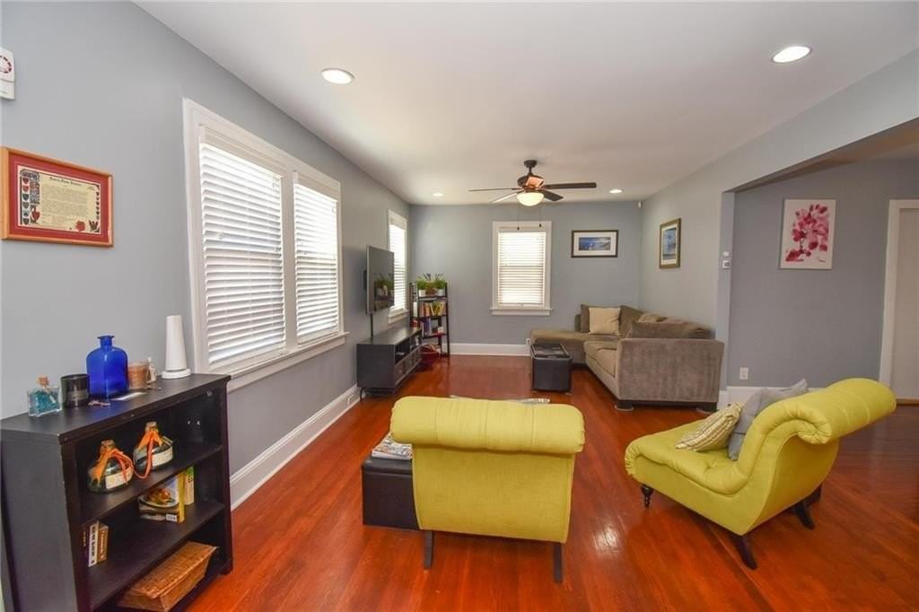 184 Clifton St Se - Photo 5 of 21