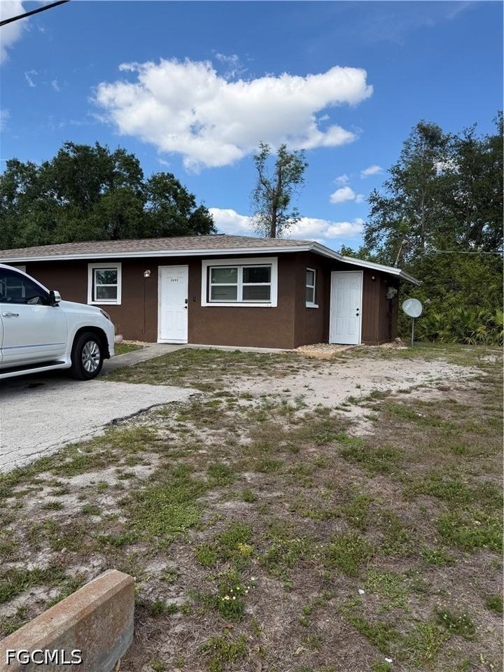 2804 River Ridge Blvd - Photo 2 of 12