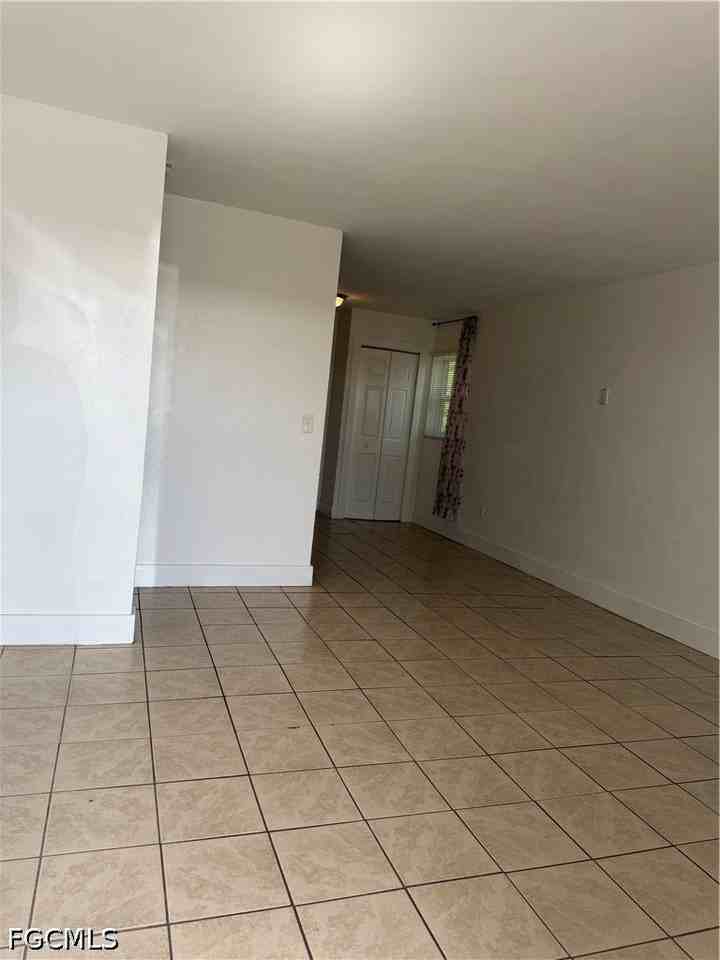 2804 River Ridge Blvd - Photo 4 of 12