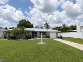 912 Dolphin Dr - Photo 1 of 1