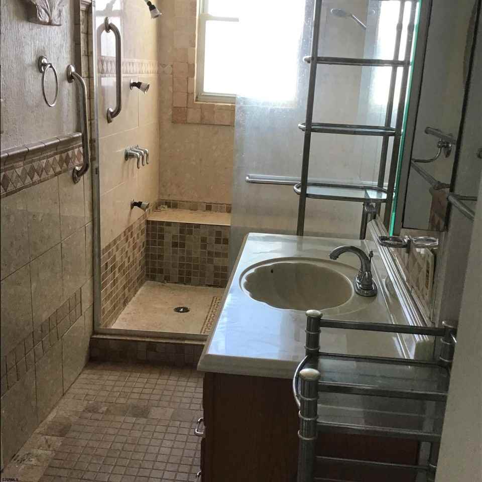123 N Cornwall Ave #2ndFL - Photo 6 of 10