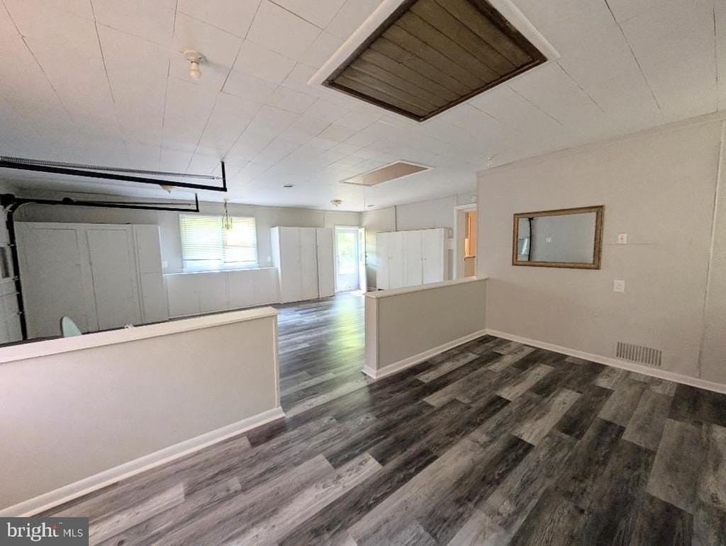 1100 Woodlawn Ave - Photo 4 of 13