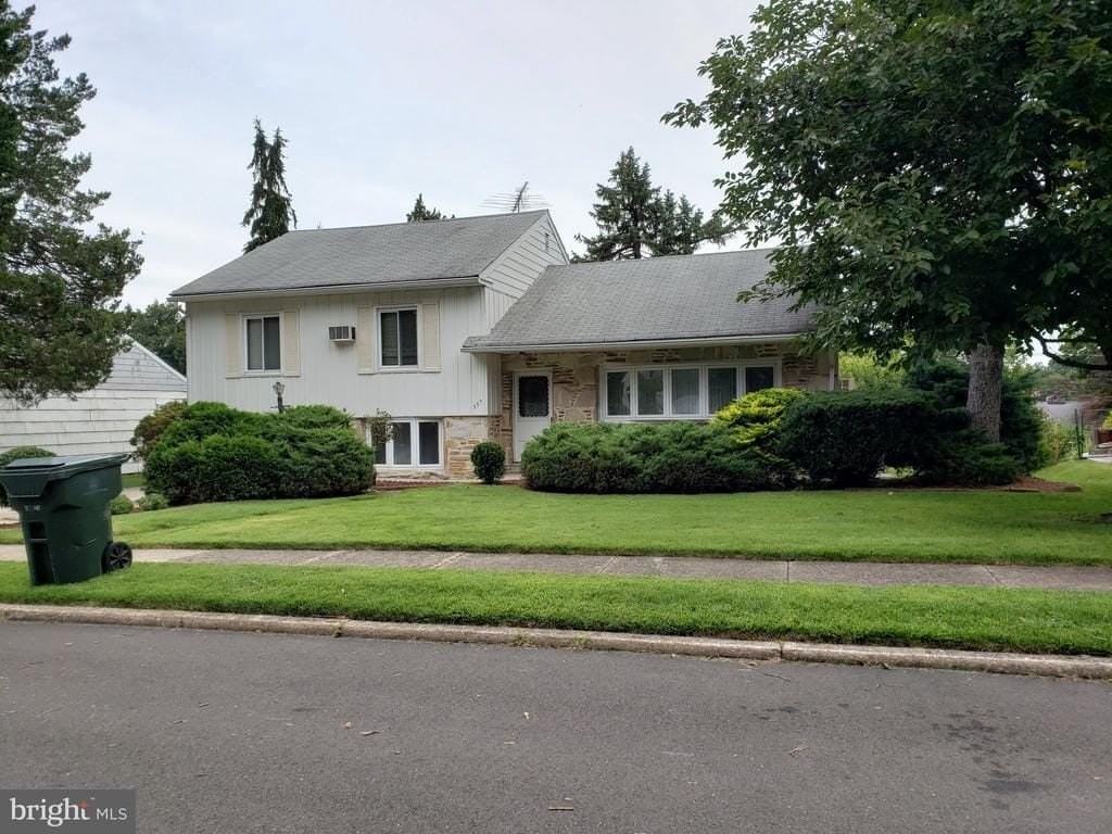 357 Leona Ave - Photo 2 of 30