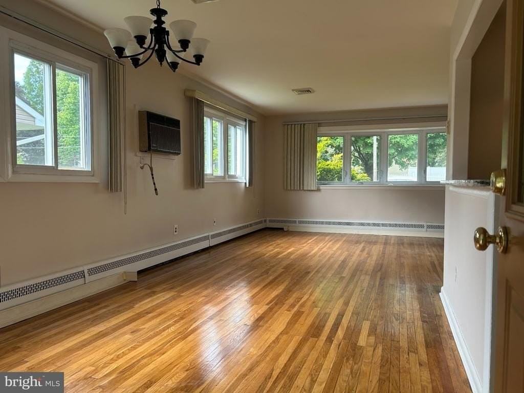357 Leona Ave - Photo 4 of 30