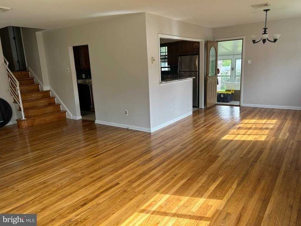 357 Leona Ave - Photo 7 of 30