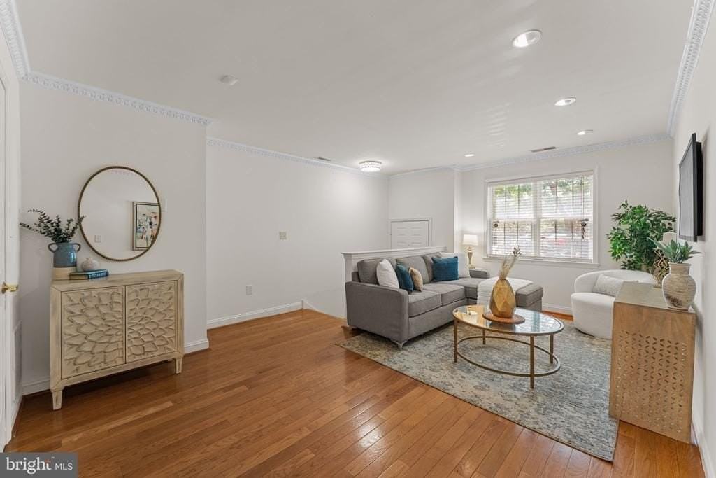 2339 Wallace St #A - Photo 6 of 34