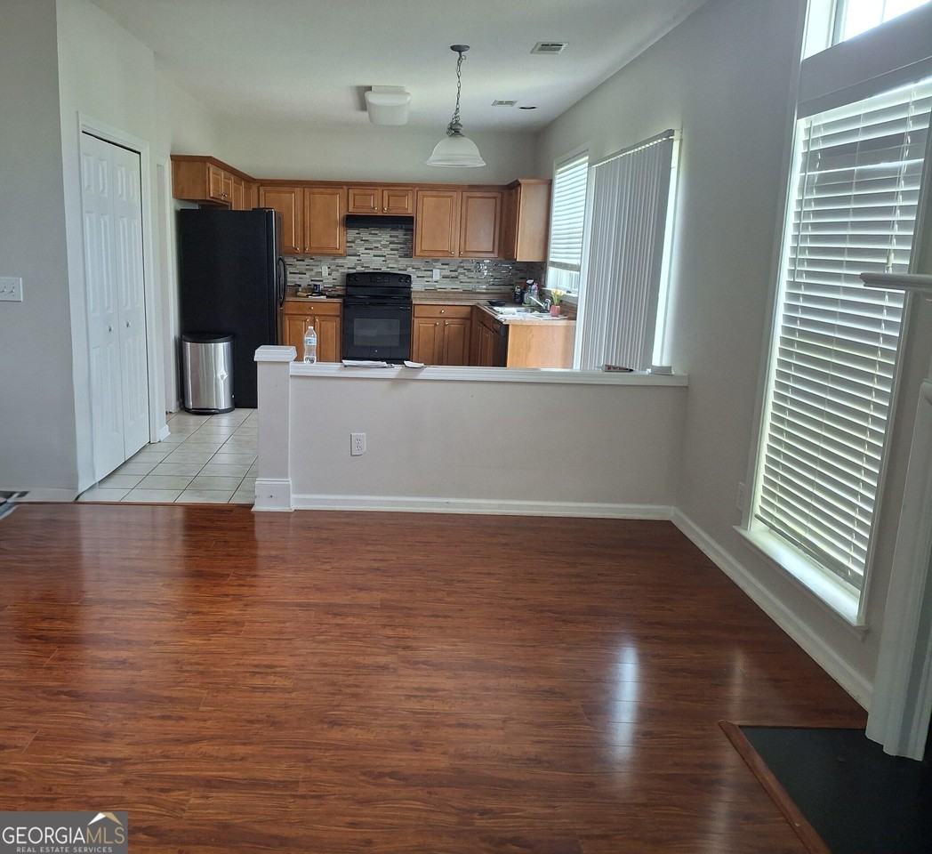 8955 Ruel Ln - Photo 5 of 13