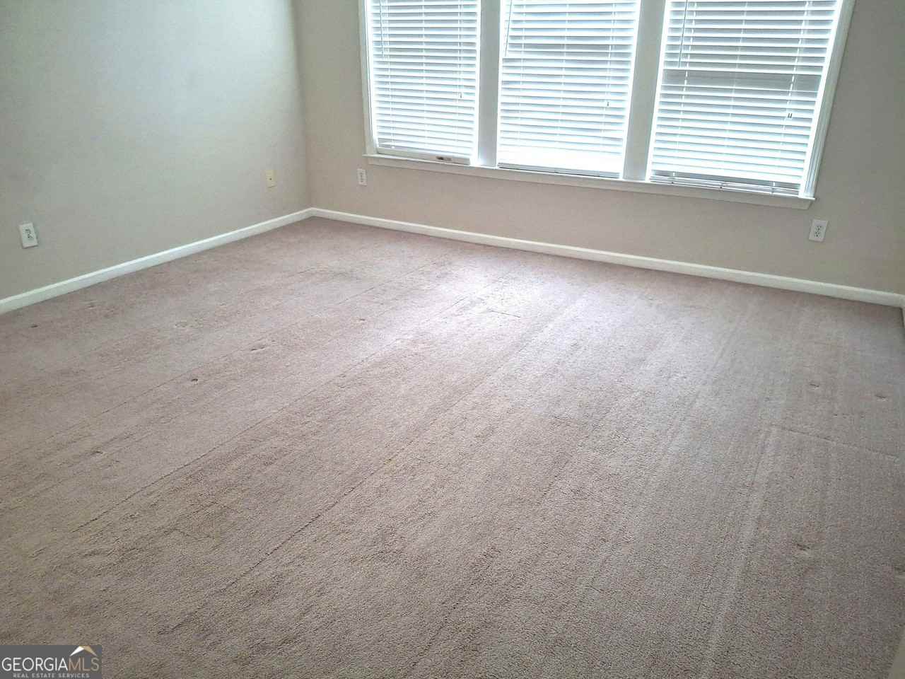 8955 Ruel Ln - Photo 7 of 13