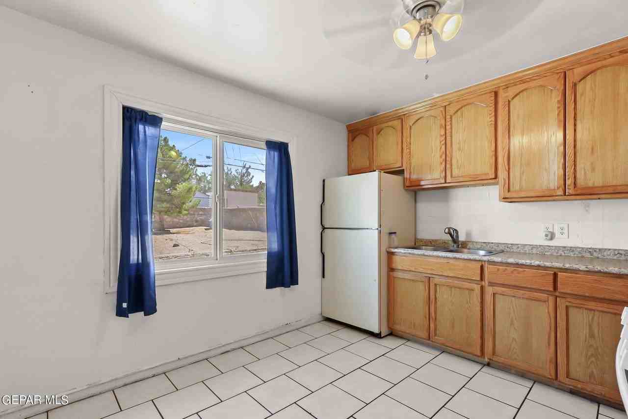 7707 Parral Dr - Photo 6 of 21