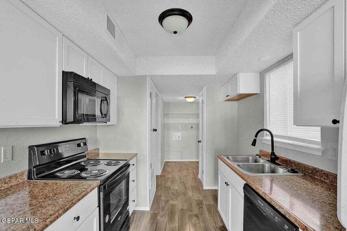 1782 Pico Alto Dr #B - Photo 6 of 17