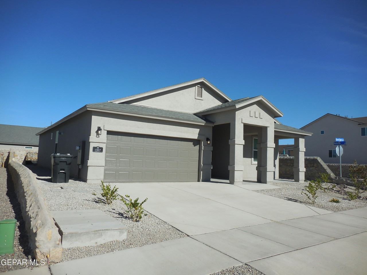 12817 Giovanni Grajeda Ave - Photo 2 of 36