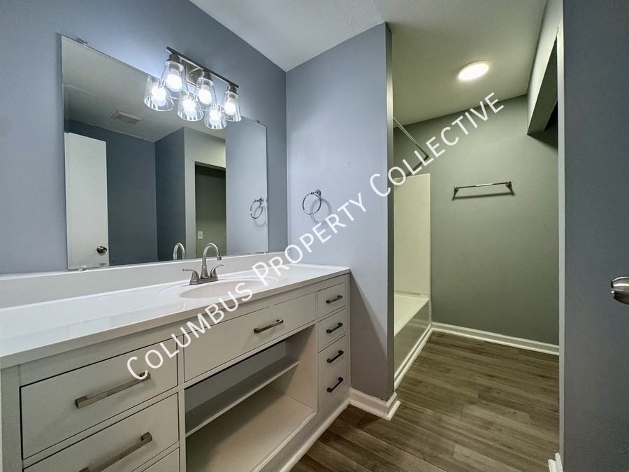 3287 E Mound St - Photo 7 of 9