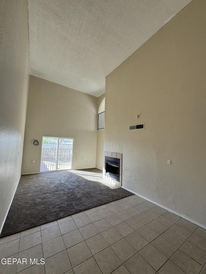 943 Montera Rd - Photo 5 of 18