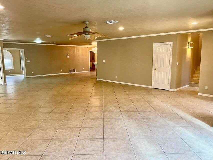 7409 Edgemere Blvd - Photo 7 of 50