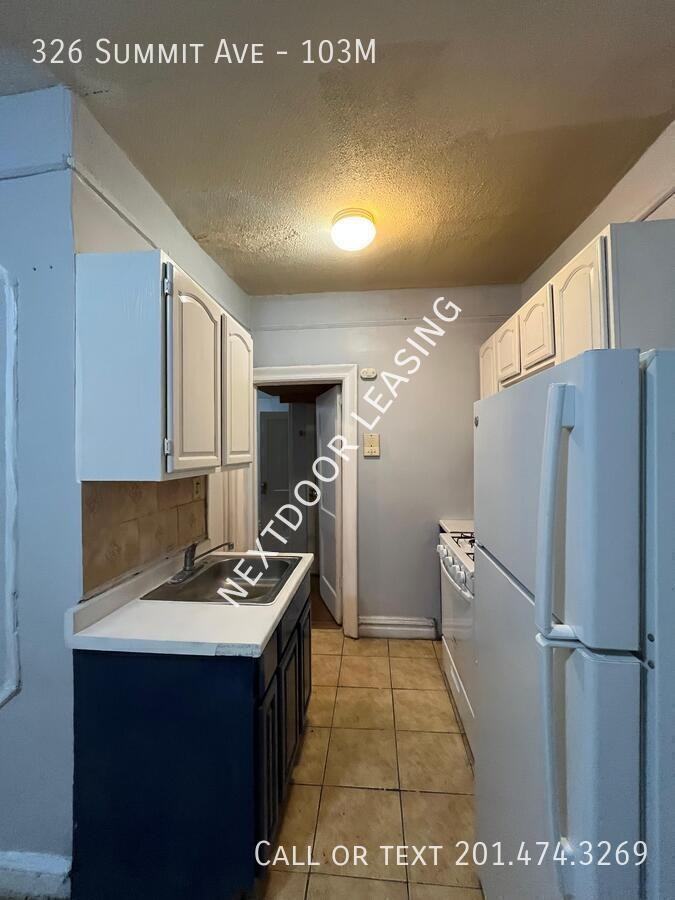 326 Summit Ave #103M - Photo 2 of 6