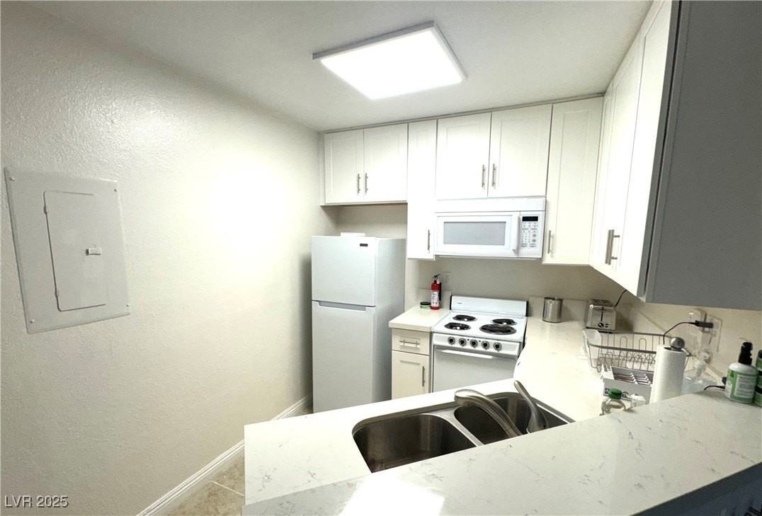 520 Elm Dr #103 - Photo 5 of 7