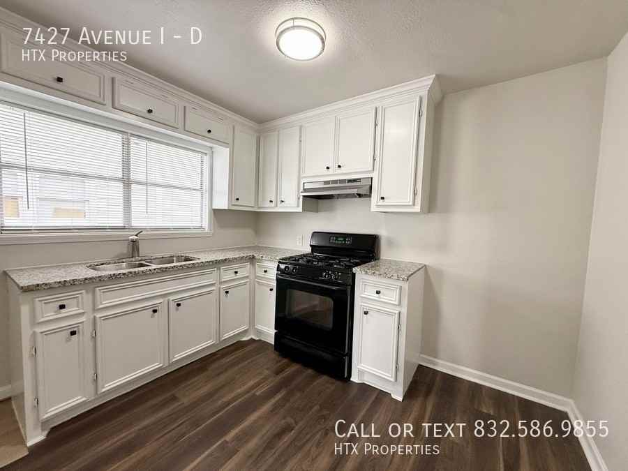 7427 Avenue I #D - Photo 4 of 9