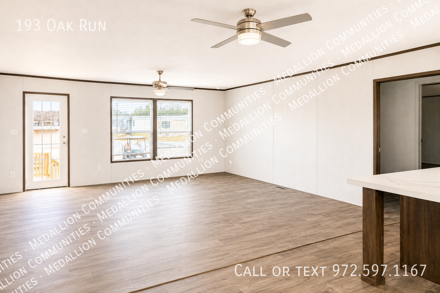 193 Oak Run - Photo 4 of 10