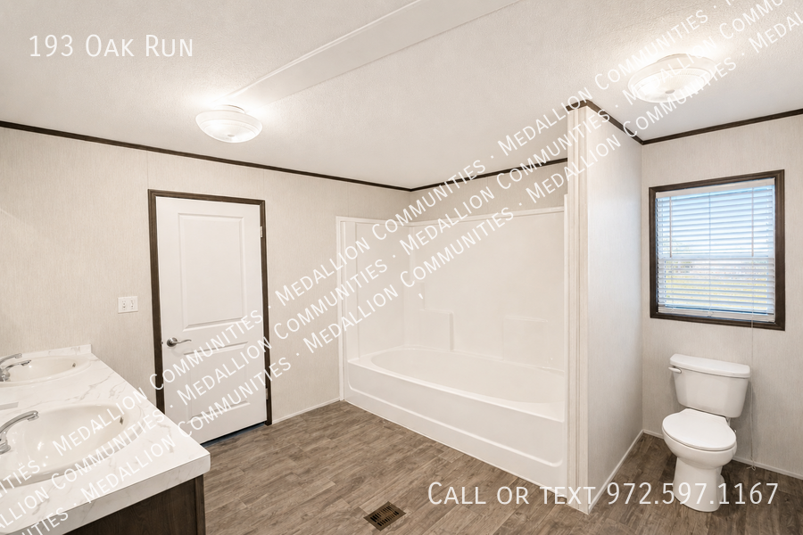 193 Oak Run - Photo 5 of 10