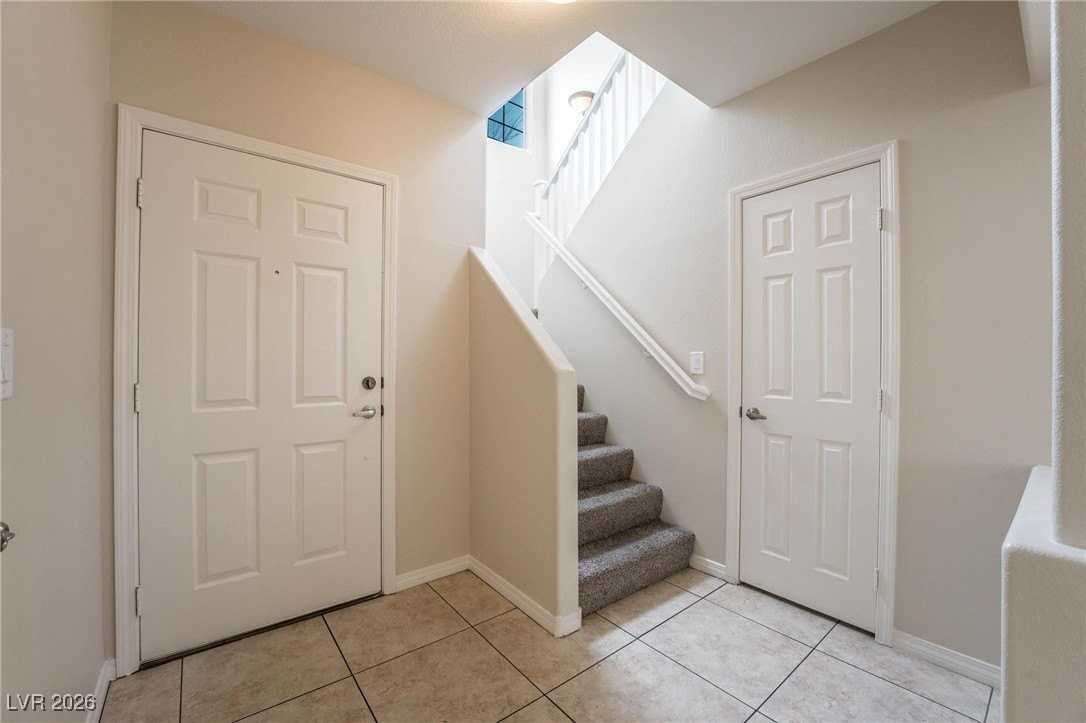 7277 Bindweed Rd - Photo 4 of 32