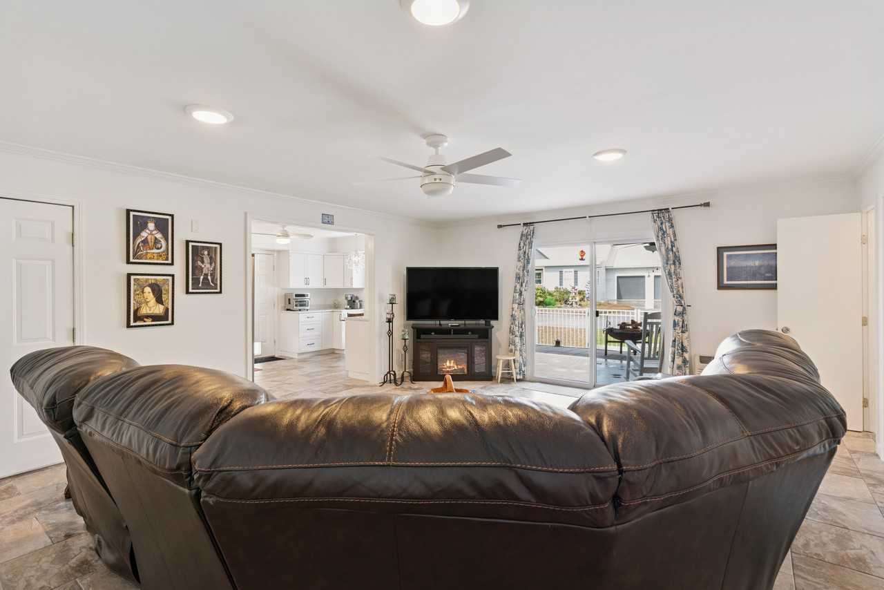 111 Thompson Cv - Photo 6 of 18