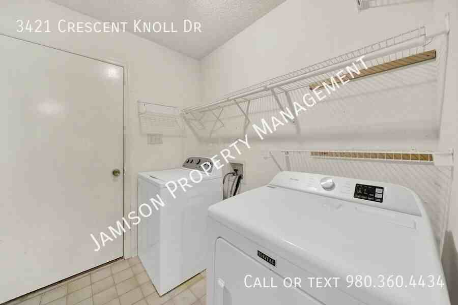 3421 Crescent Knoll Dr - Photo 7 of 32