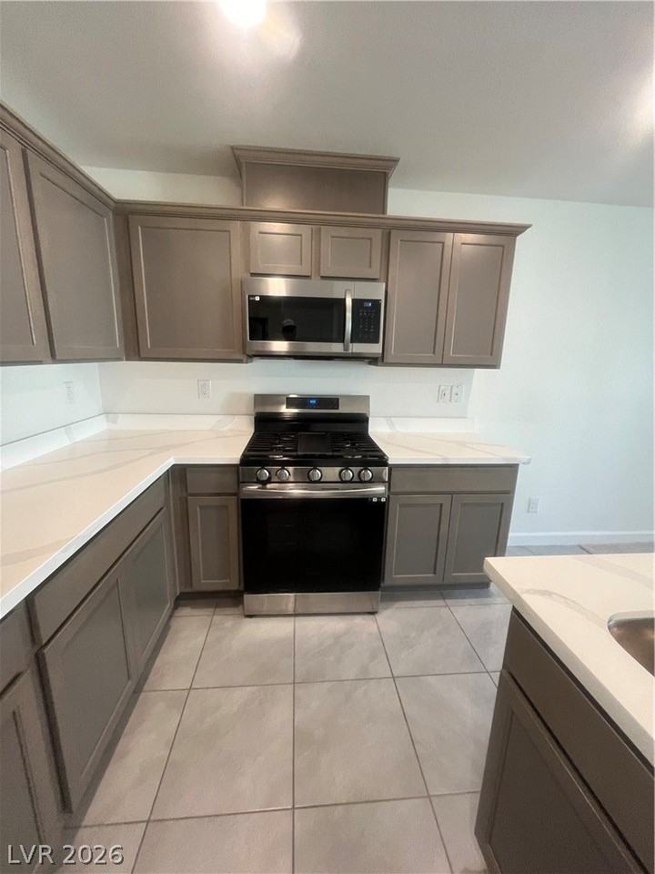 3610 Tripoli Cove Ave - Photo 5 of 18