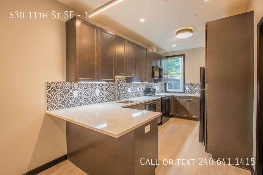 530 11th St Se #1 - Photo 6 of 25