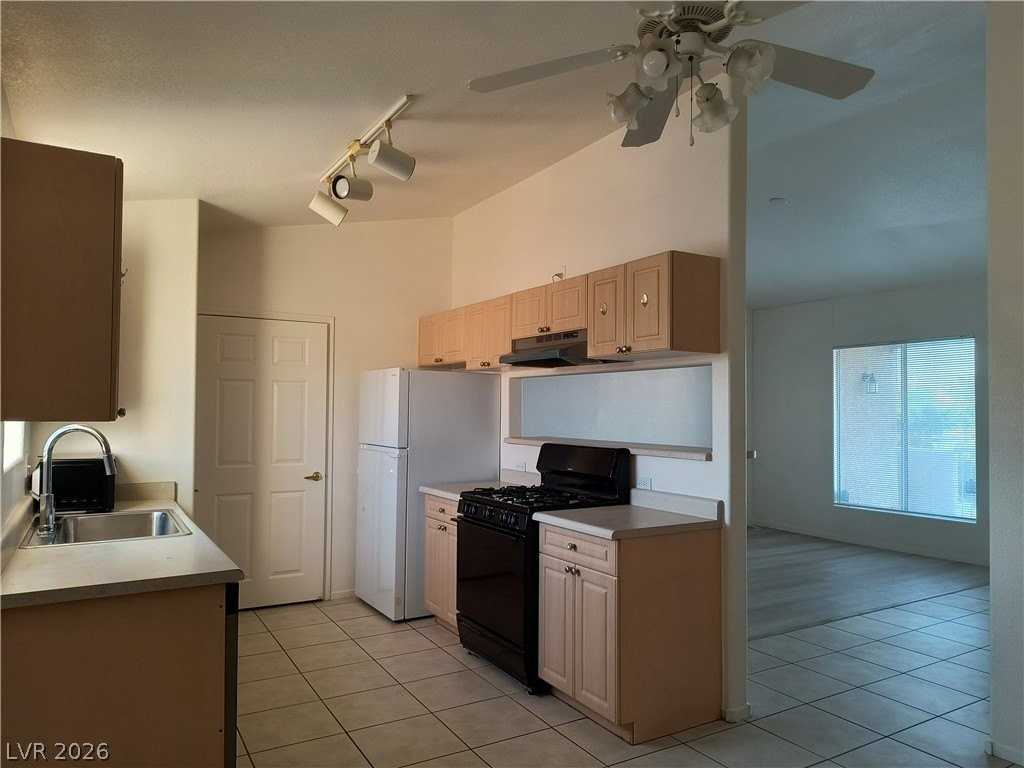 1401 N Michael Way #236 - Photo 7 of 16
