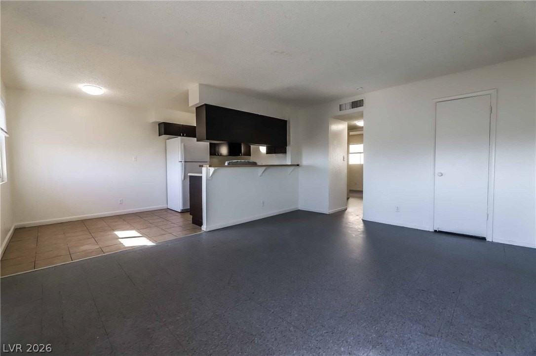 1404 E Mesquite Ave #8 - Photo 3 of 21