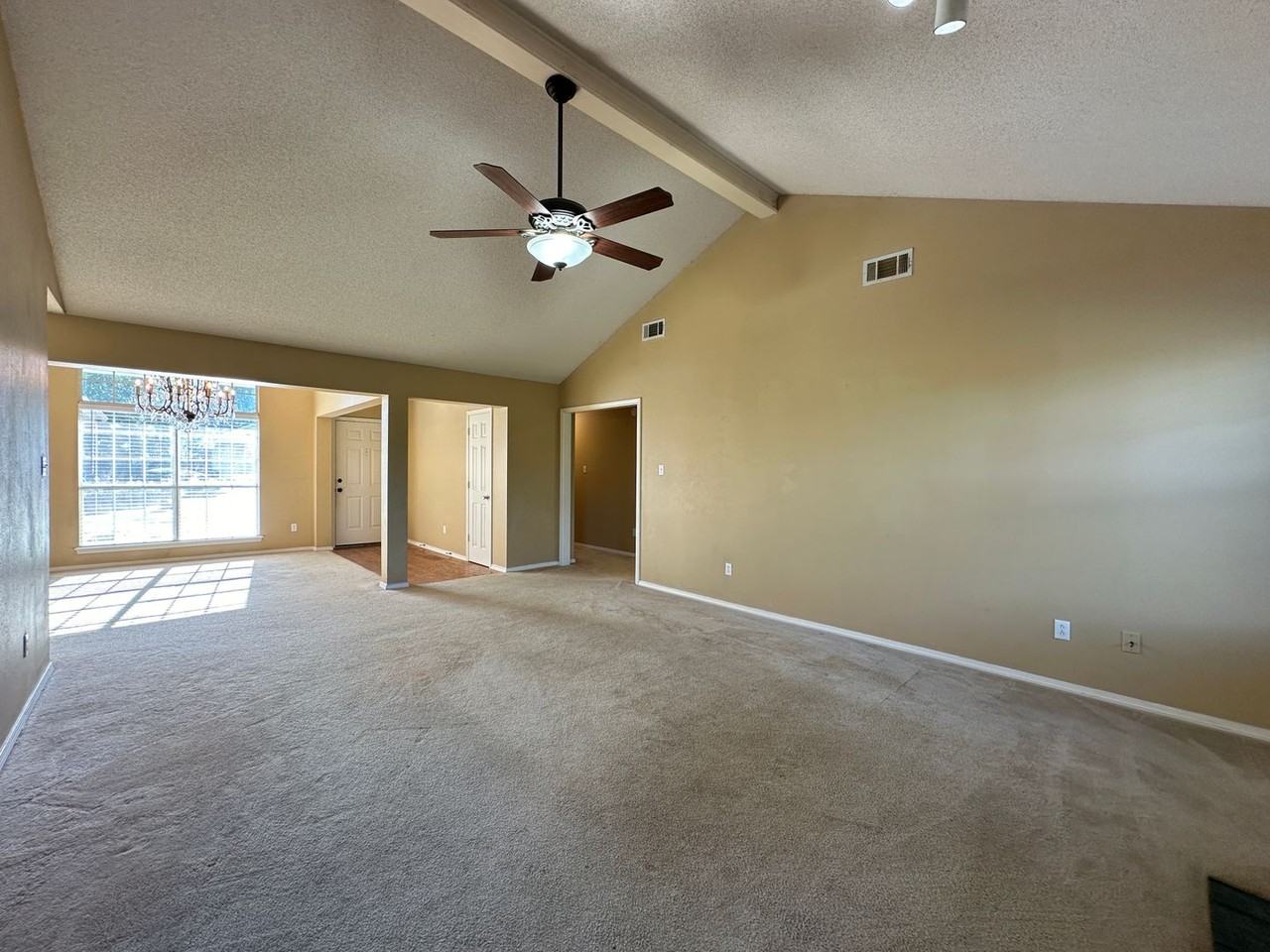 2713 S 87th Dr - Photo 7 of 24