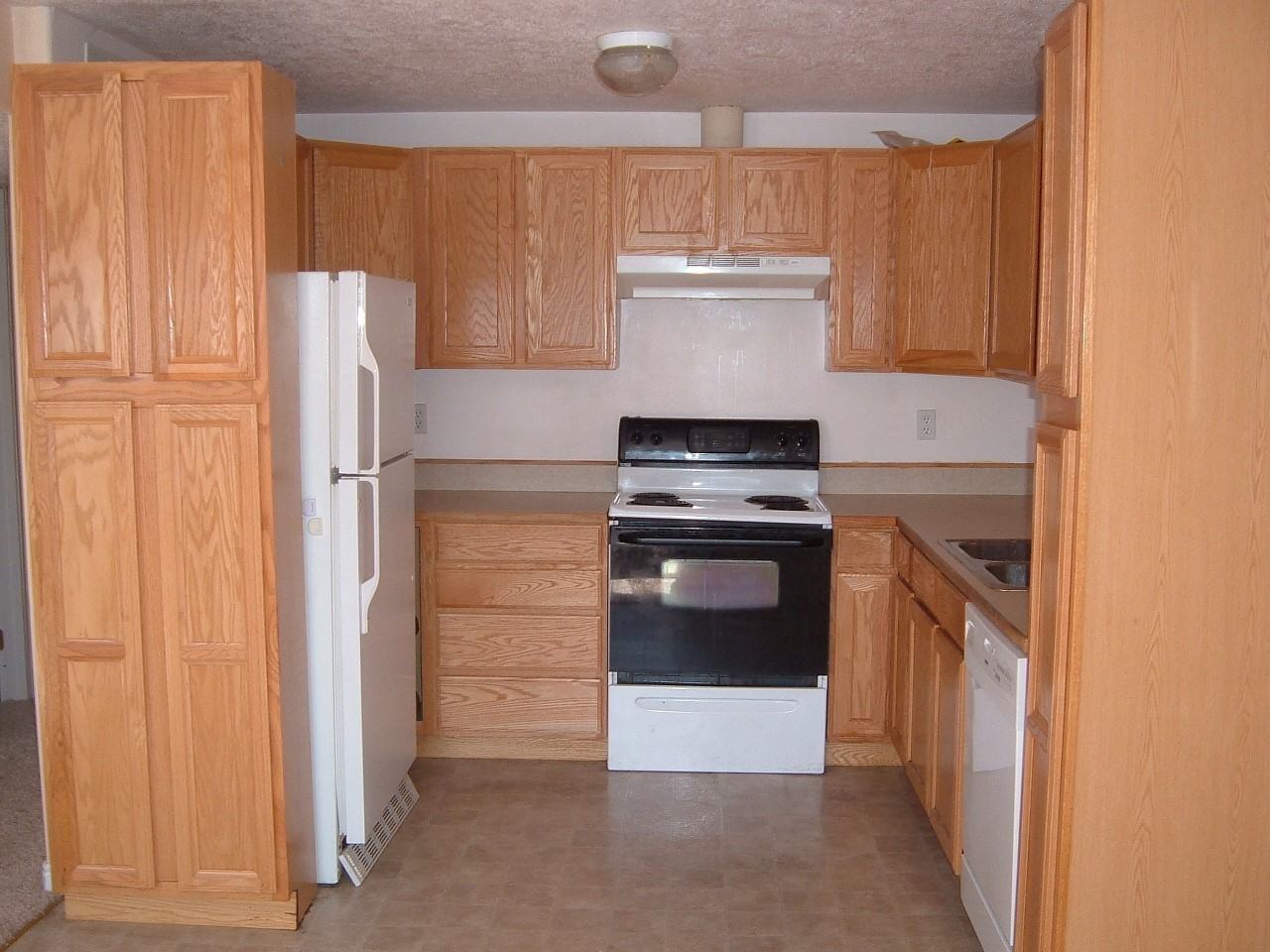1808 S Von Elm St #A1 - Photo 2 of 5
