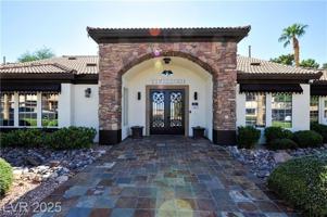 featured image of 231 W Horizon Ridge Pkwy #1113