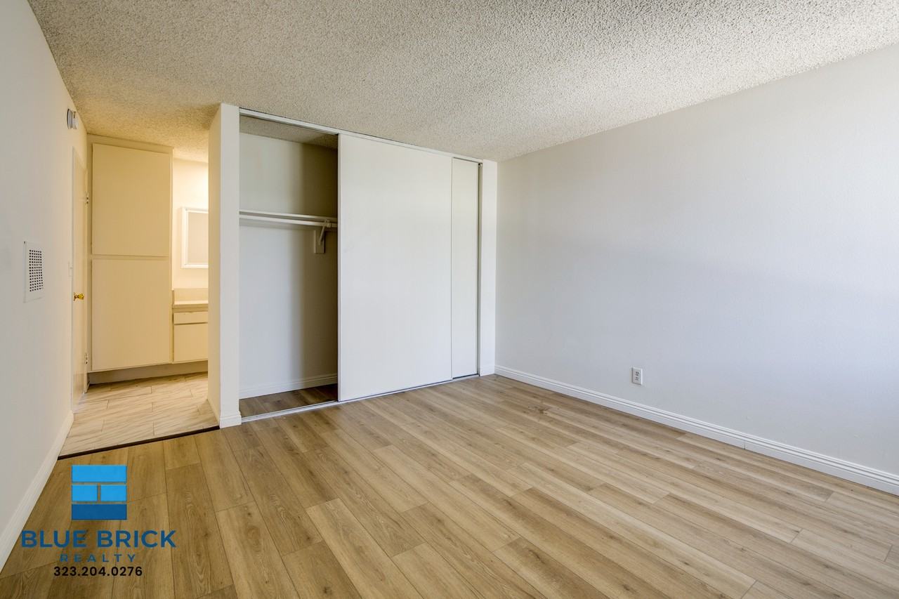 5452 Corteen Pl #26 - Photo 7 of 19