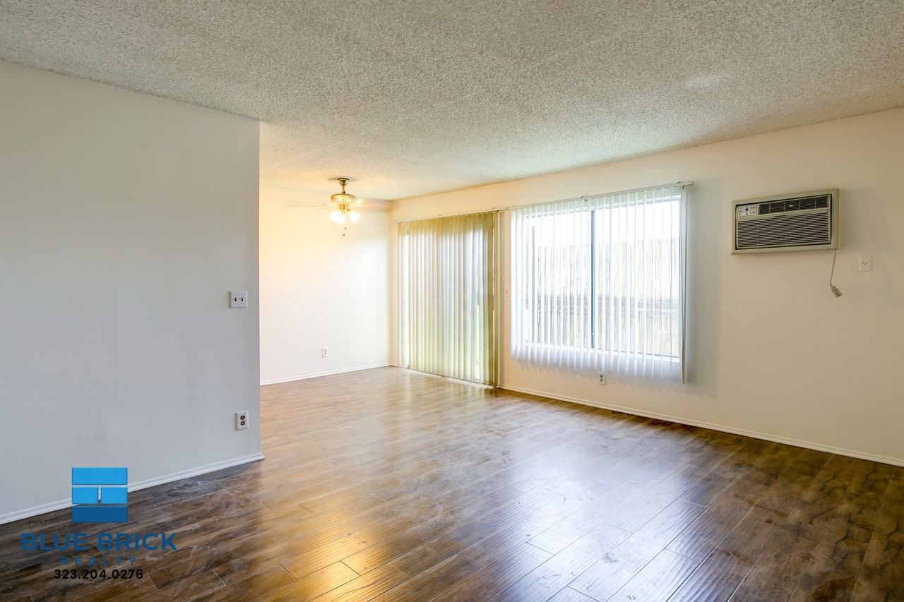 5452 Corteen Pl #27 - Photo 5 of 16